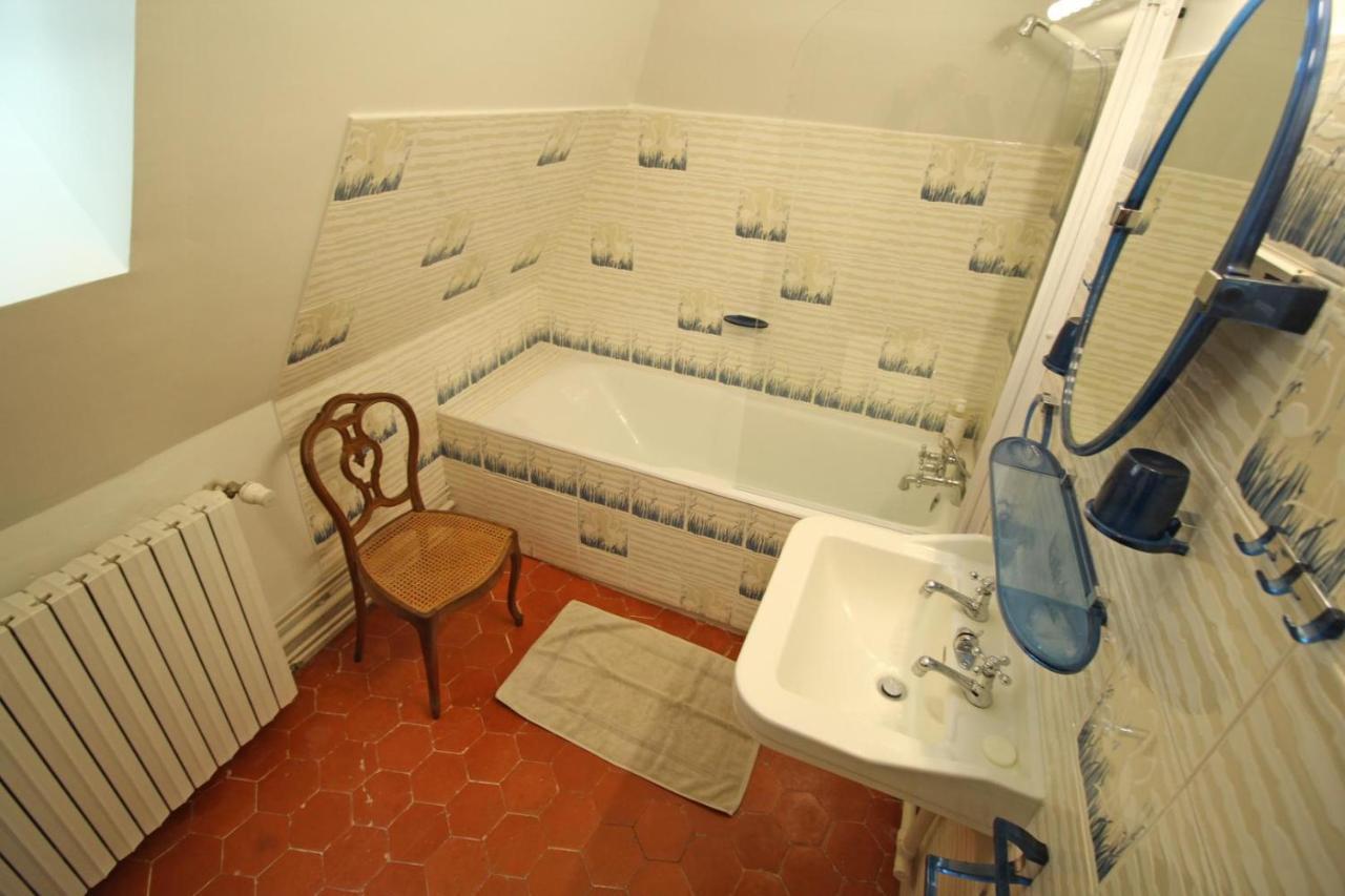 Saint-Priest-Taurion Domaine De Bort Bed & Breakfast エクステリア 写真